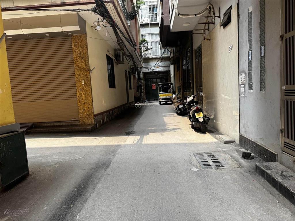 Văn quán  hà đông 2 mặt đường, giá chỉ 13.8 tỷ! 52m2 mt 4.3m vuông đẹp ô tô đỗ cửa
