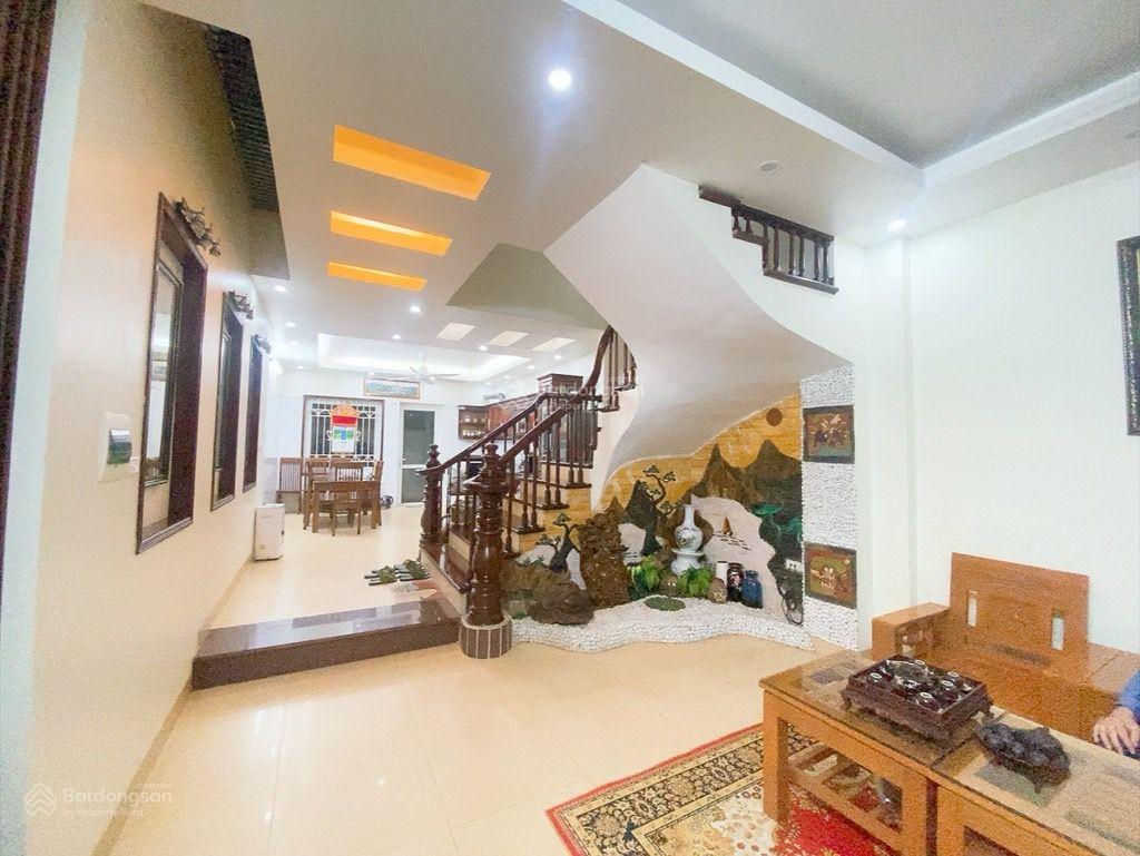 Liền kề văn phú view biệt thự, ô tô để trong nhà 21.5 tỷ! 90m2 4 tầng mt 5m. nội thất gỗ lim.