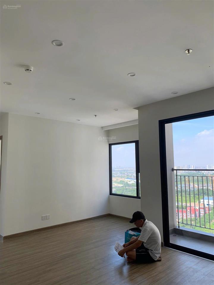 Chính chủ cho thuê căn hộ sa5 ở smart city  tây mỗ, tầng chung, view bể bơi