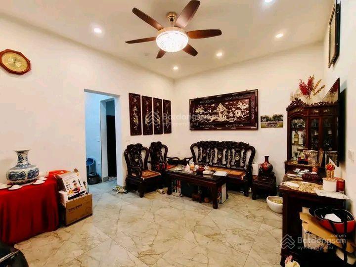 Nhà riêng đội cấn ba đình, nhà mới ở được ngay, 34m 4 tầng, sát đường ô tô, không quy hoạch, 7 tỷ.