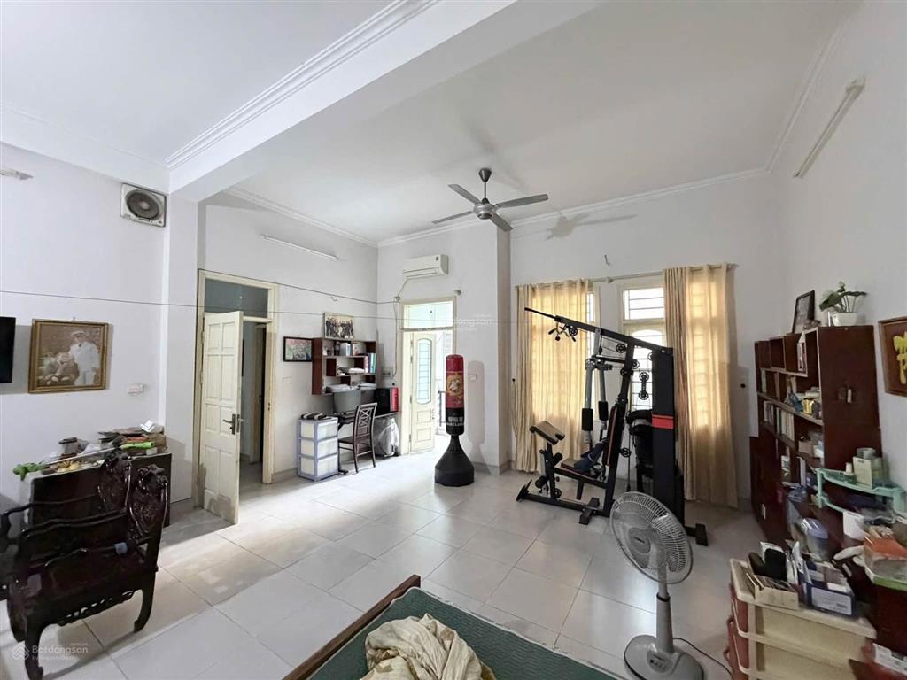 Nhà riêng phố đông quan cầu giấy khu quan hoa, nhà dân 43/45m, 4 tầng, lên được thêm tầng, 7,9 tỷ
