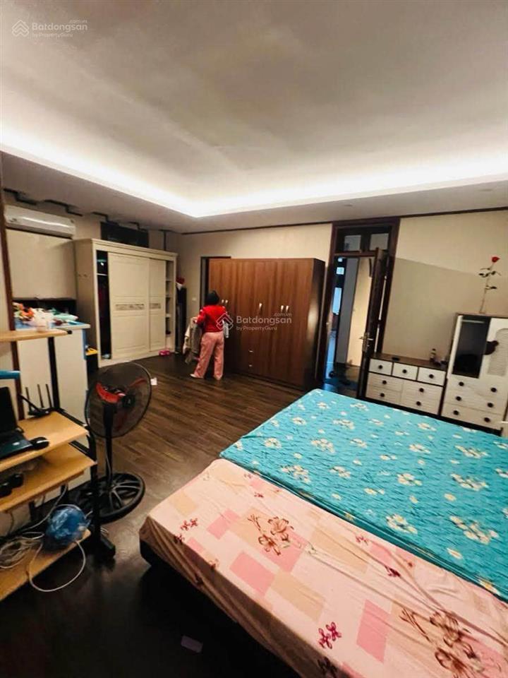 Bán nhà riêng diện tích lớn 220m, ngõ 58 nguyễn khánh toàn sát trường fpt cầu giấy, ở tốt, 38,5 tỷ.