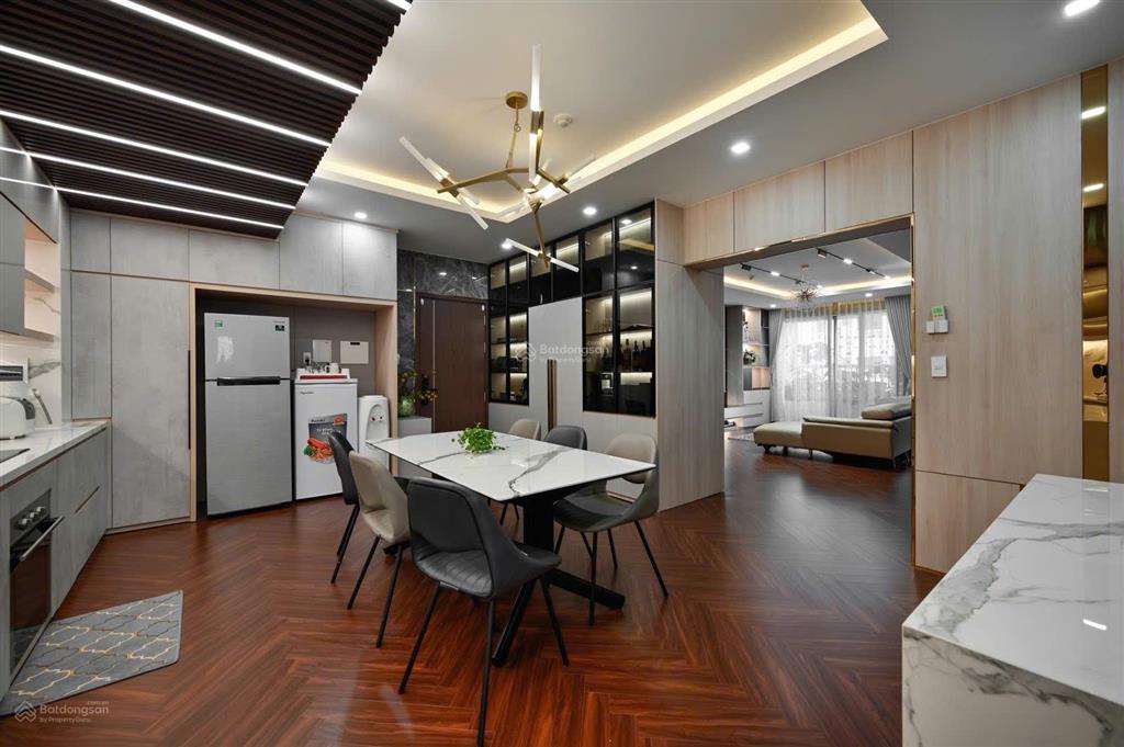 Kẹt tiền cần bán gấp căn hộ cantavil premier 4 phòng ngủ, nội thất cao cấp giá 15 tỷ.