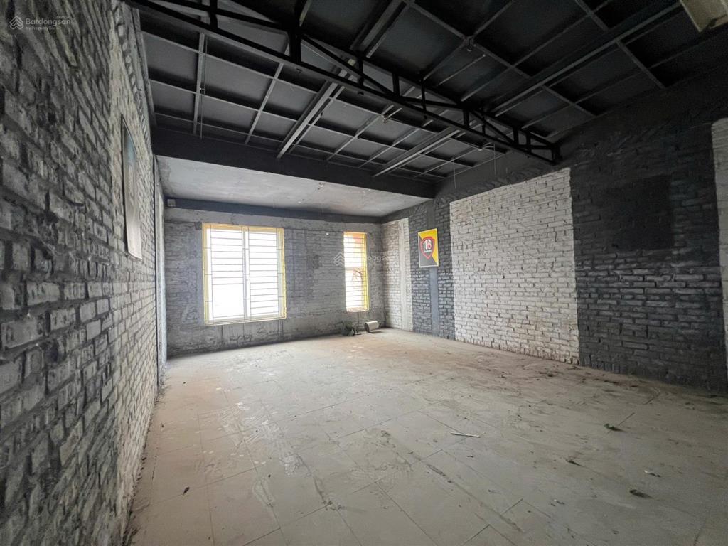 Mặt phố nguyễn cảnh dị  mặt sông lừ  88m2, mặt tiền 5,2m  đường 22m vỉa hè 7m