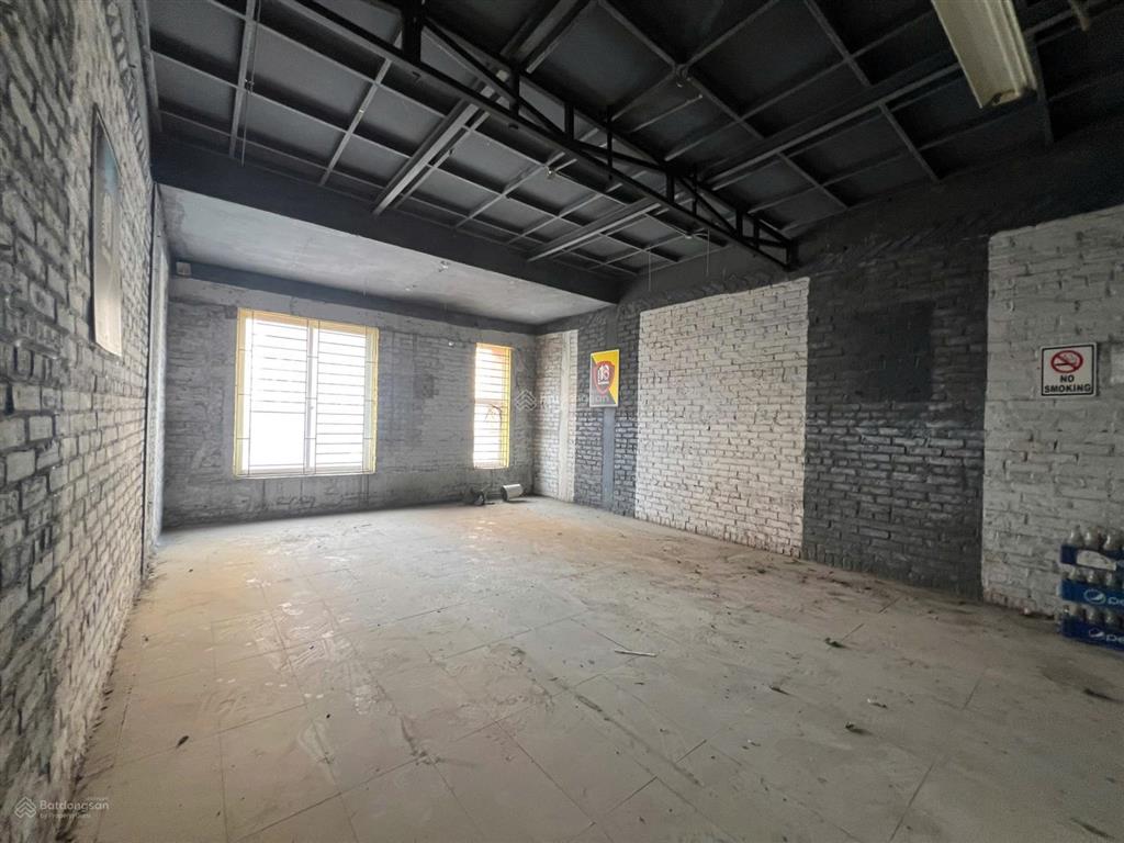 Mặt phố nguyễn cảnh dị  mặt sông lừ  88m2, mặt tiền 5,2m  đường 22m vỉa hè 7m