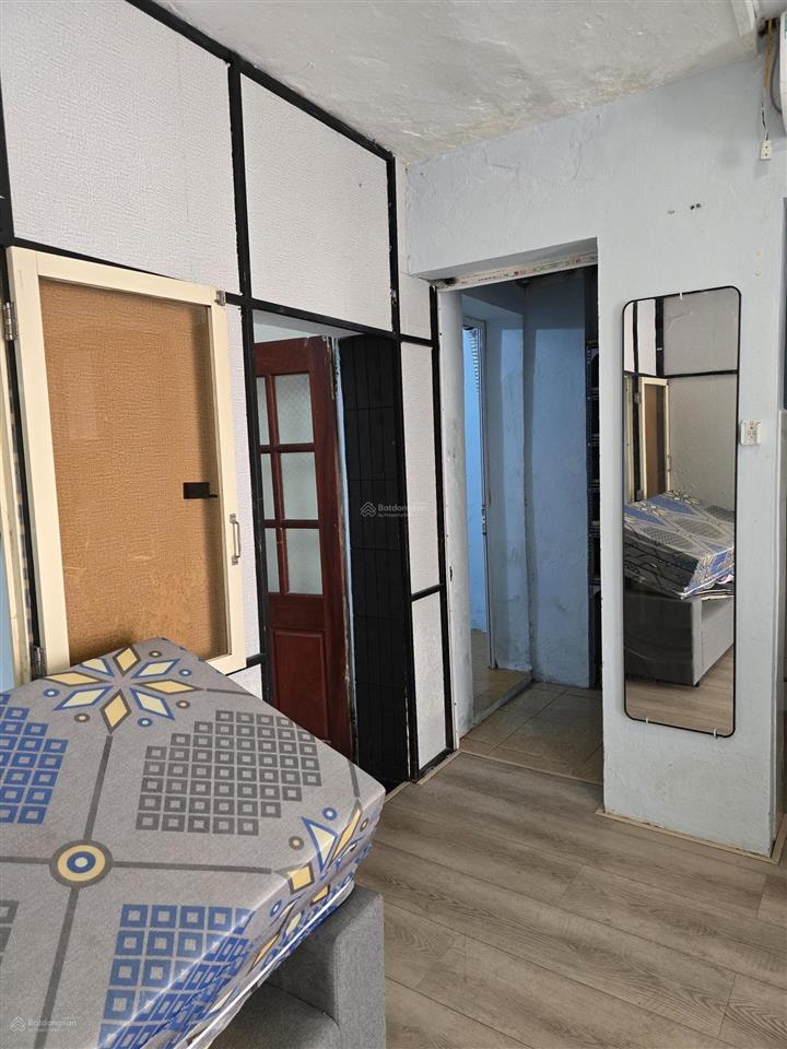 Chính chủ cho thuê nhà tầng 1, phòng 102 b10, ngõ 15 phương mai.
