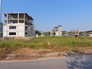 Bán đất bắc lệnh lào cai,diện tích hơn 300m2.giá bán10 tỷ (gặp trực tiếp chủ)