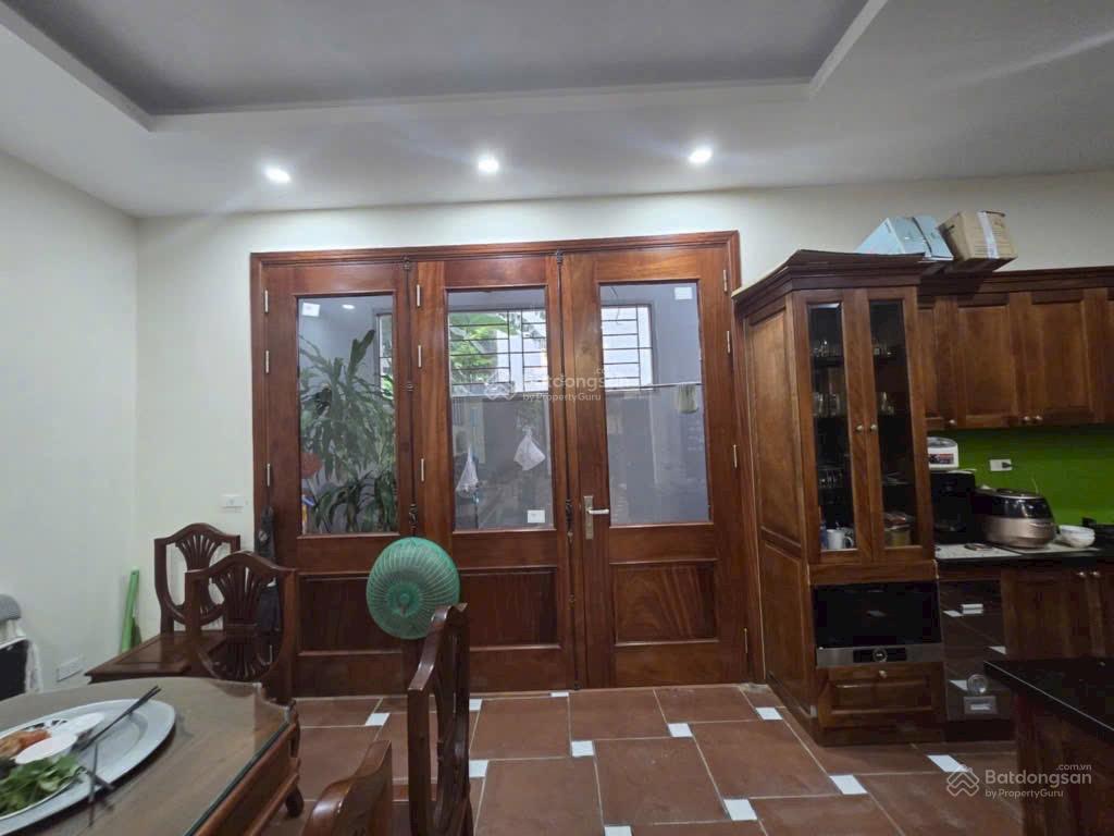 Khu phân lô tái định cư hồ đắp nếp phố tư đình  ngay chợ hoa cổ linh 140m2 mặt tiền 7m  5 tầng