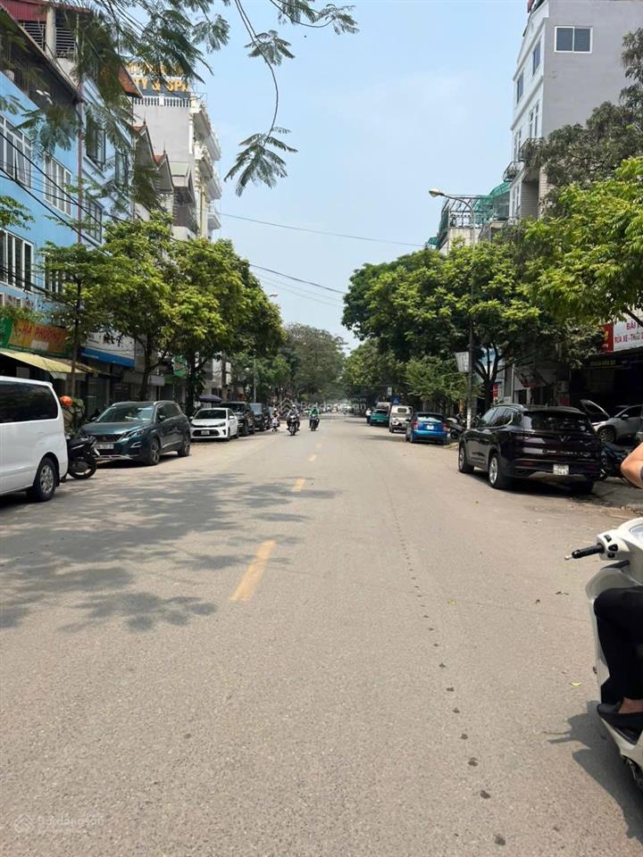 Mặt ngõ 29 phố trạm  125m2  mặt tiền 7m  phù hợp xây  toà nhà văn phòng chung cư mini đường 10m