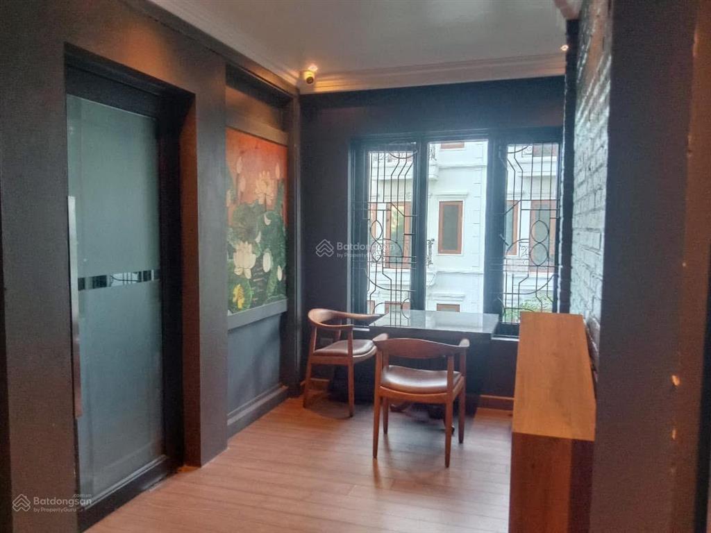 Bán liền kề hc golden 319 hồng tiến 
6 tầng thang máy kinh doanh  làm nhà hàng  văn phòng 