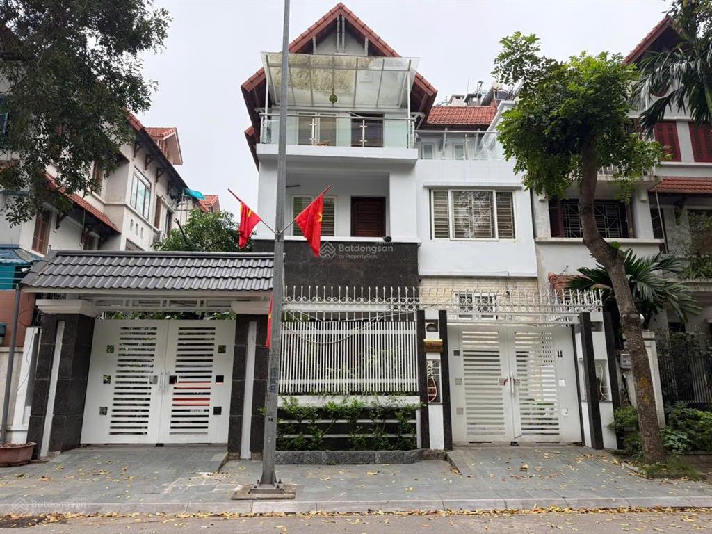Siêu biệt thự đẳng cấp bt05  khu đô thị việt hưng 200m2 4 tầng  mặt tiền 11m  ở làm văn phòng