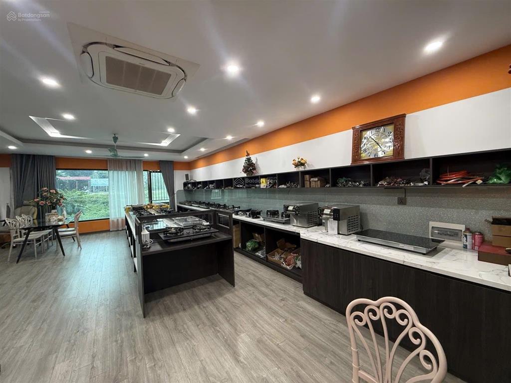 Mặt phố nam đuống  110m2  mặt tiền 6m  7 tầng thang máy  đường 17m  kinh doanh  làm văn phòng