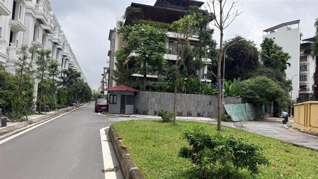 Bán mảnh đất phố tư đình  khu a38  250m2 mặt tiền 9m  hàng xóm biệt thự liền kề himlam 2 thoáng
