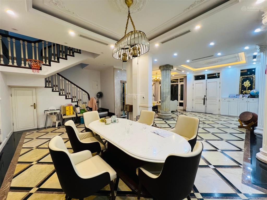 Chủ hạ gấp 10 tỷ biệt thự liền kề huỳnh văn nghệ, sài đồng 180m mt 12m 4 tầng sát công viên  hồ