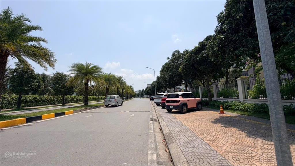 Lô góc 3 thoáng  105m2 mặt tiền 7m  the diamond point c14 phúc đồng hàng xóm vinhomes 6 tầng