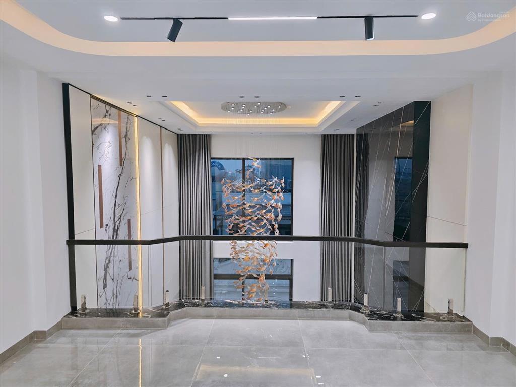 Cắt lỗ cực sâu  siêu phẩm 8 tầng thang máy khu phân lô quân đội 918  sân golf long biên  full đồ