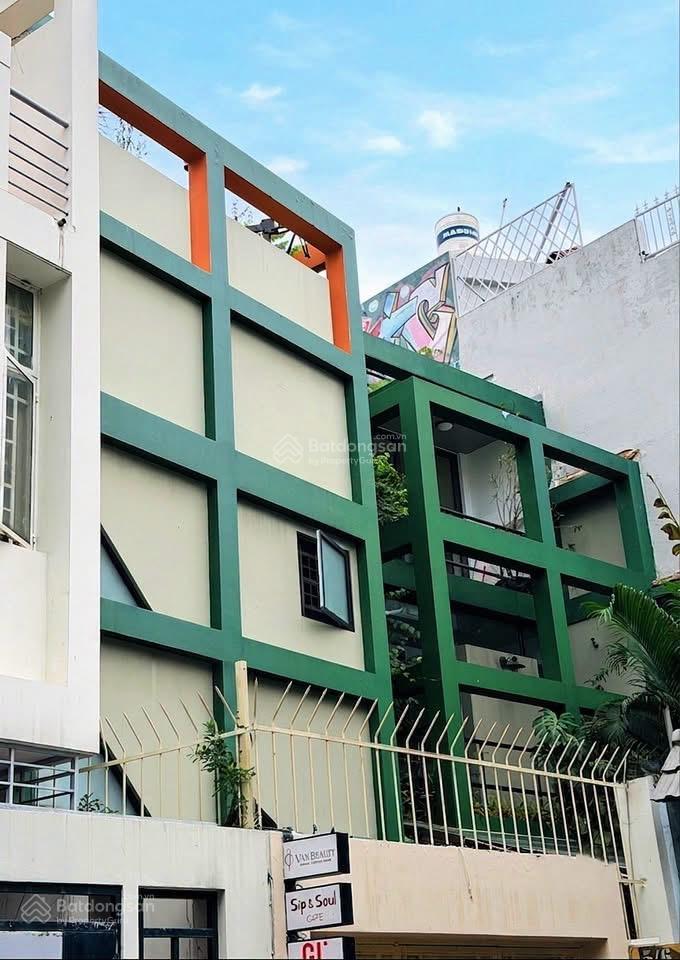 Bán gấp biệt thự hxh đường hồ biểu chánh, phường 11, quận phú nhuận (10mx16m) 3 tầng giá 26 tỷ tl