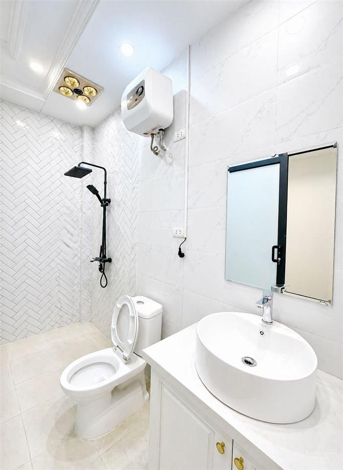 Hiếm nhất hà nội. làm gì có căn t2
chung cư thấp tầng kiến hưng hà đông 70m. chỉ hơn 3ty
