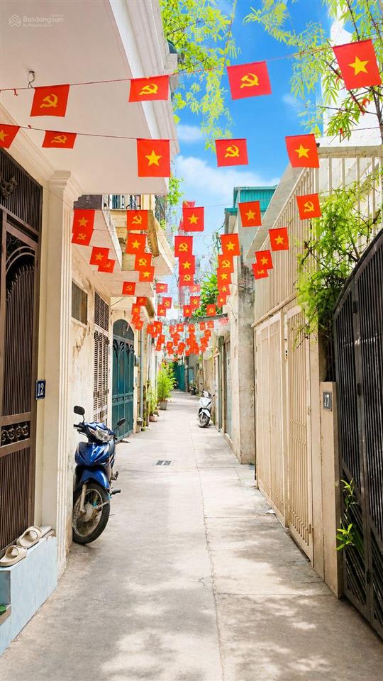 Chính chủ bán nhà 2 tầng 33m2, khương trung, sát vđ 2.5, trung tâm thanh xuân
