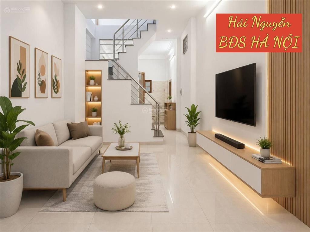 Nhà trung tâm lõi hà đông  mặt tiền bề thế  ô tô đỗ cửa  vị trí không thể đẹp hơn. chỉ 6.x tỷ