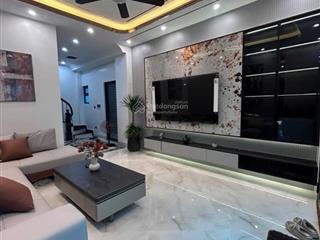 Bán nhà trần đại nghĩa 39m 5t, nhà dân xây, ngõ thông, phân lô, oto đỗ, vị trí đắc địa