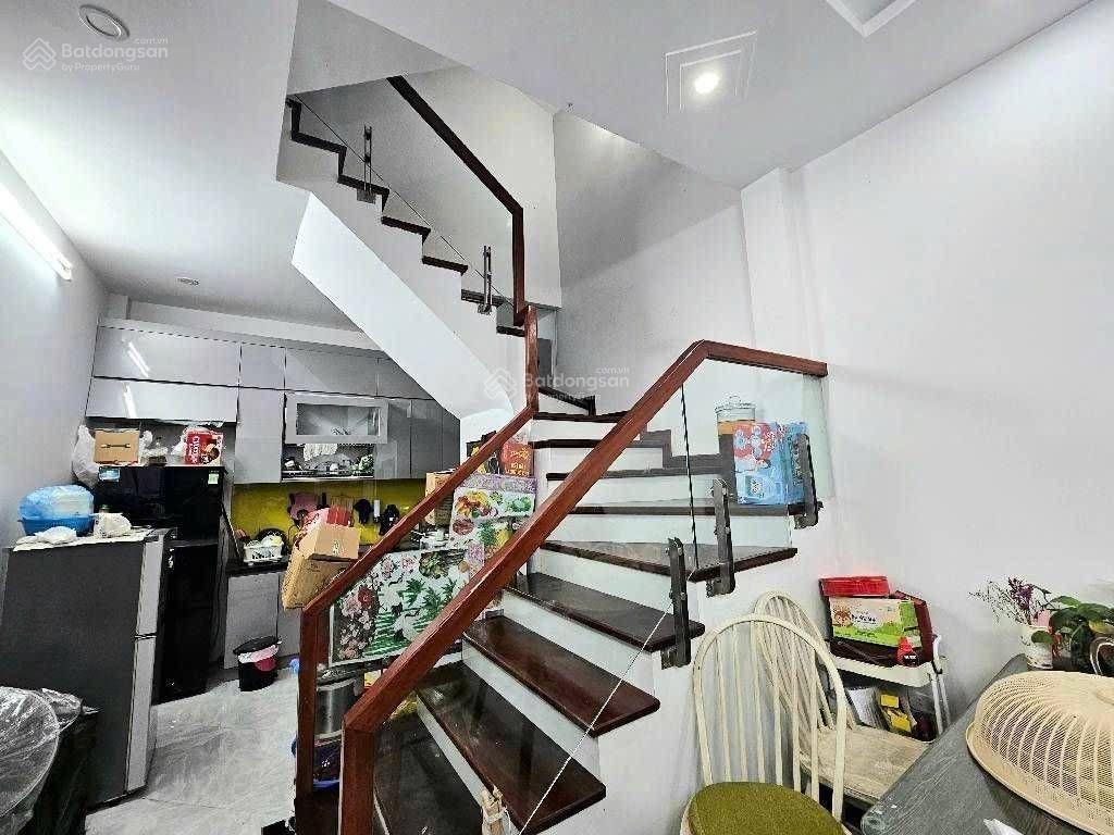 Bán nhà trần đại nghĩa, nhà dân xây, phân lô, gần phố, ở sướng