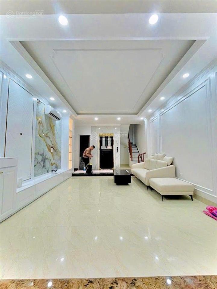 Bán nhà trần đại nghĩa, nhà mới full nội thất, thang máy, gần phố, ở sướng