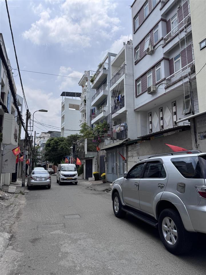 Hot! căn góc khủng 110m2  8m trước nhà  nở hậu  khu cao tầng, giá cực rẻ chỉ 72tr/m2