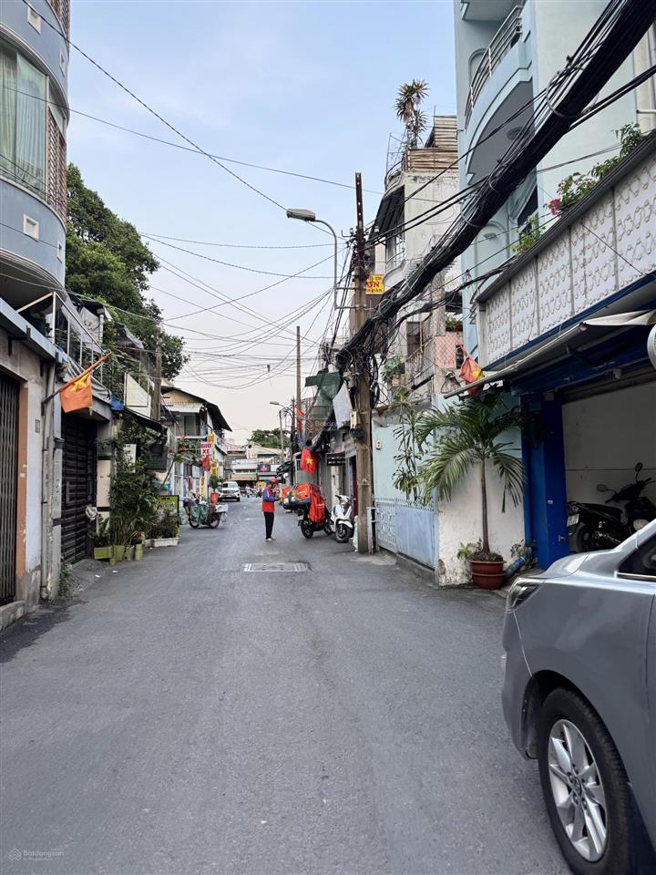 Giảm 2 tỷ nguyễn văn đậu  phan đăng lưu  nhà có sẵn 10p hẻm ô tô tránh  trước nhà đậu được ô tô