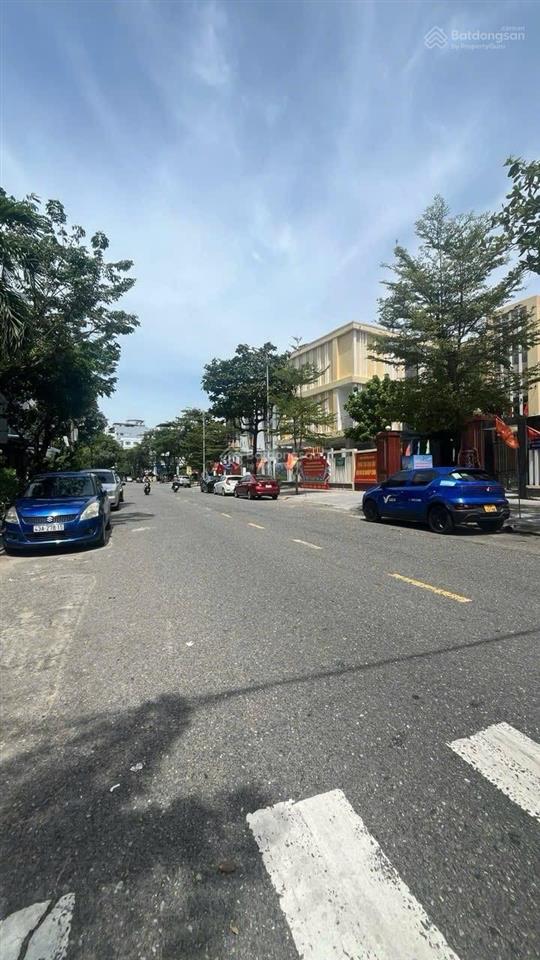 Bán gấp đất lô góc mai hắc đế , ngay chợ đêm sơn trà, đường 10,5m, diện tích 120m  ngang 6.4m.