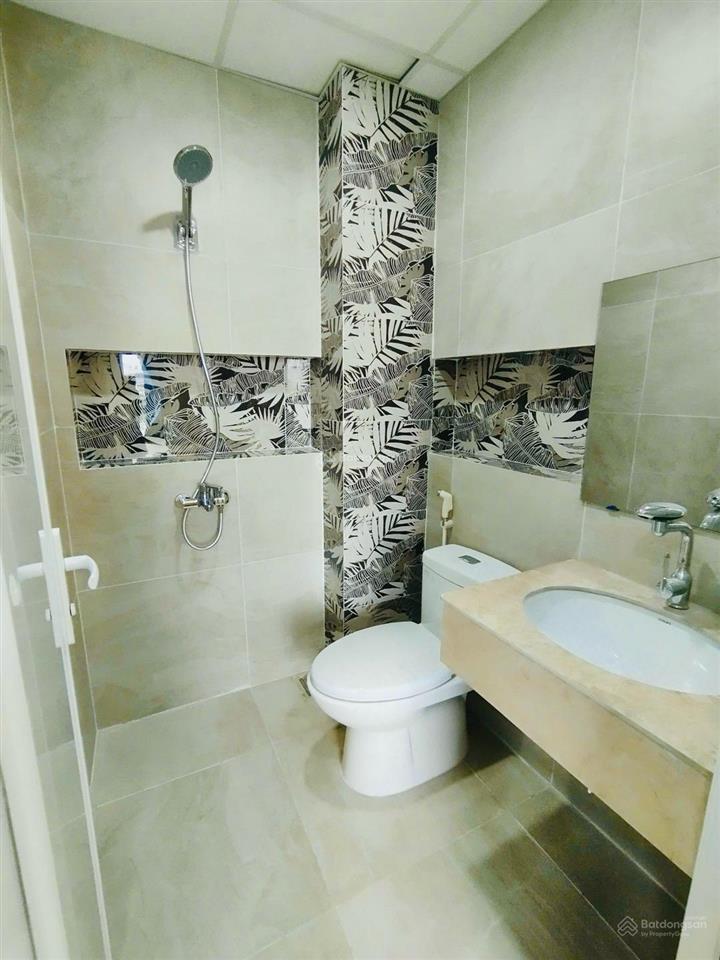 Bán toà căn hộ trịnh công sơn, tổng 24 phòng, doanh thu 120tr, diện tích 95m  ngang 10m  6 tầng