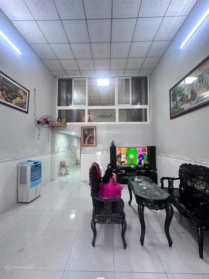 Bán nhà mặt phố lý đạo thành, đường 7.5m, lề 4m, vị trí đẹp gần biển, diện tích 63.8m2  ngang 4.4m