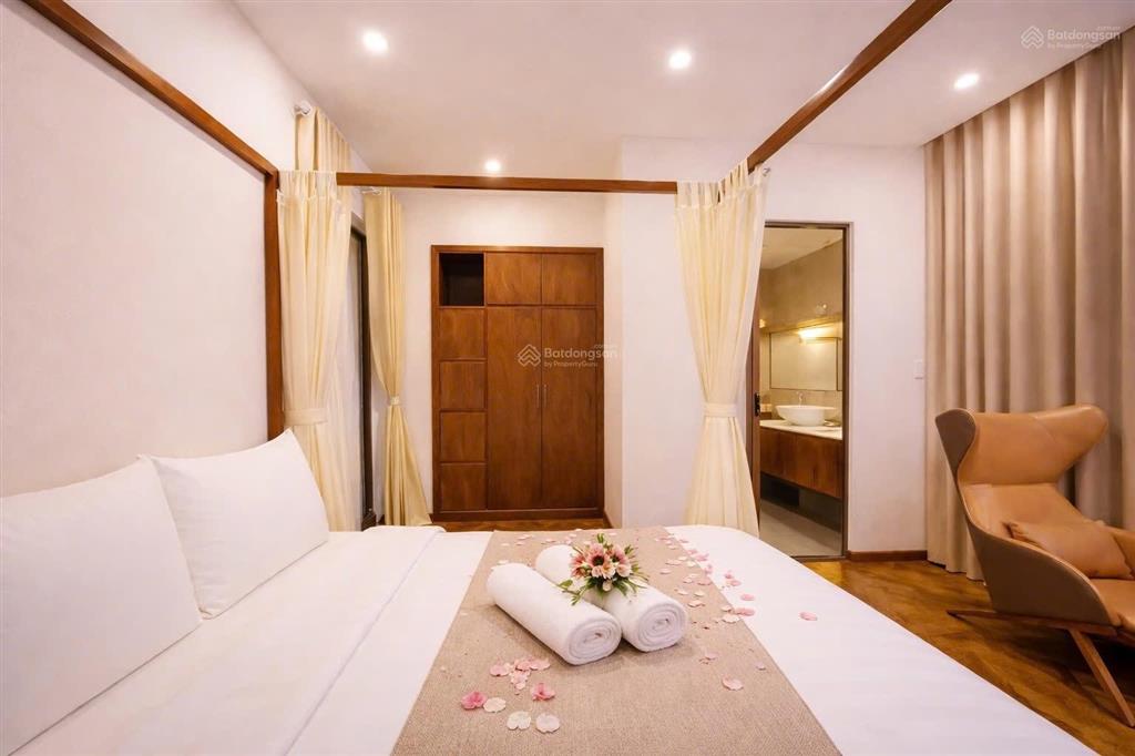 Bán gấp biệt thự chương dương khuê mỹ, ngay điểm bắn pháp hoa quốc tế, diện tích 285m  ngang 15m.