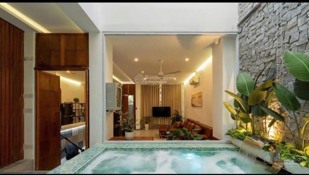 Bán nhà siêu đẹp phố trần văn dư, trục thẳng biển, bể bơi trong nhà, diện tích 112m  ngang 7.5m.