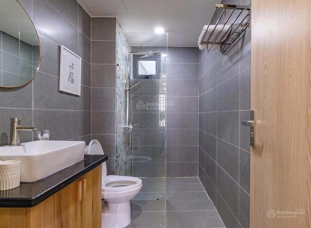 Bán tòa căn hộ châu thị vĩnh tế, ngay phố tây doanh thu 170tr/tháng, diện tích 215m  ngang 7.5m.