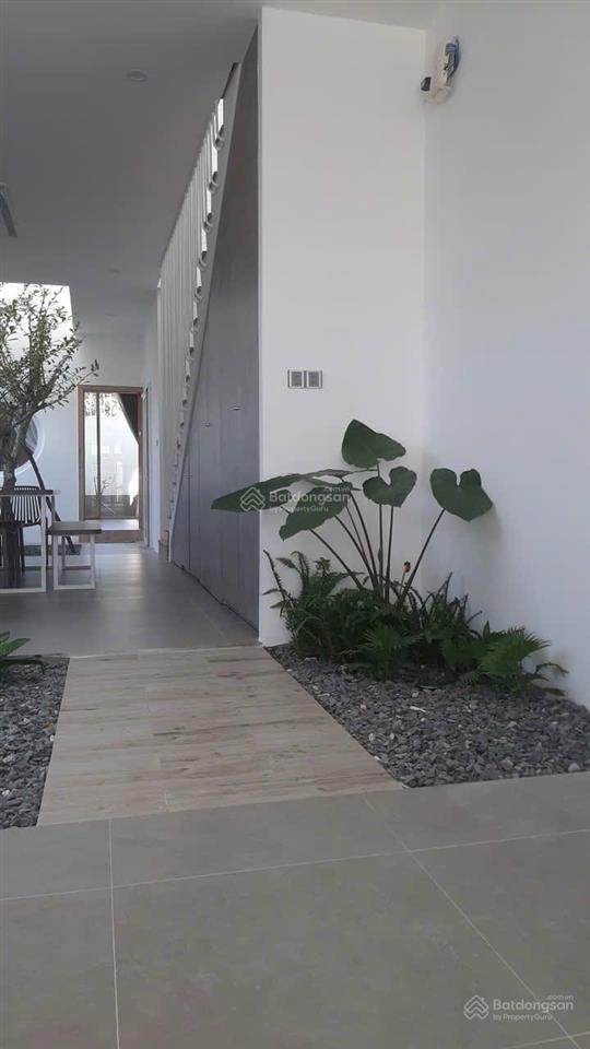 Bán gấp nhà nam việt á, mặt phố nguyễn hữu hào, đang khai thác homestay, diện tích 117m  2 tầng.