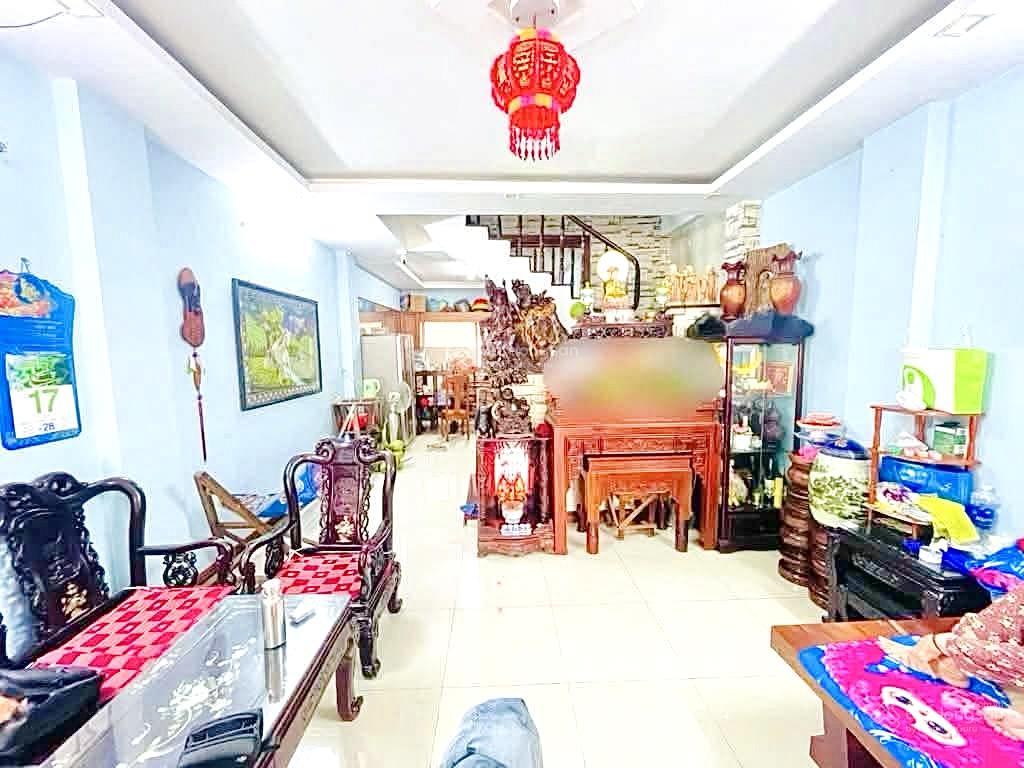 Nhà đẹp gần ngã tư bốn xã, sát hoà bình  đầm sen  q11, xe hơi vào nhà 4 tầng