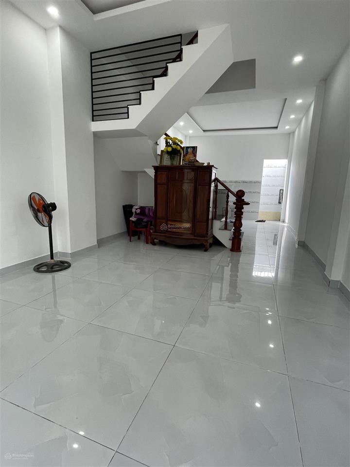 Bán gấp nhà hxh gần lê văn quới, bình trị đông, giá 5,4 tỷ, 70 m2, 4 tầng, 6pn