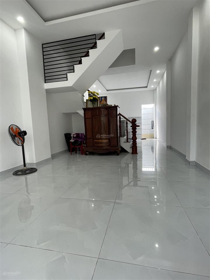 Bán nhà mới 4 tầng hxh hương lộ 2 bình tân, 5x15m, 6pn hẻm xe tải 8m  giá 5,4 tỷ
