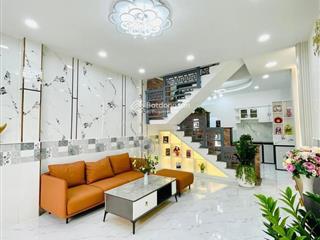 Cần bán gấp nhà nguyễn xiển, chủ chuẩn bị đi định cư, giá 4 tỷ 7, 55m2 sổ sẵn, gần trường đại học