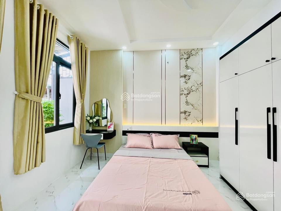 Cần bán gấp nhà nguyễn xiển, chủ chuẩn bị đi định cư, giá 4 tỷ 7, 55m2 sổ sẵn, gần trường đại học
