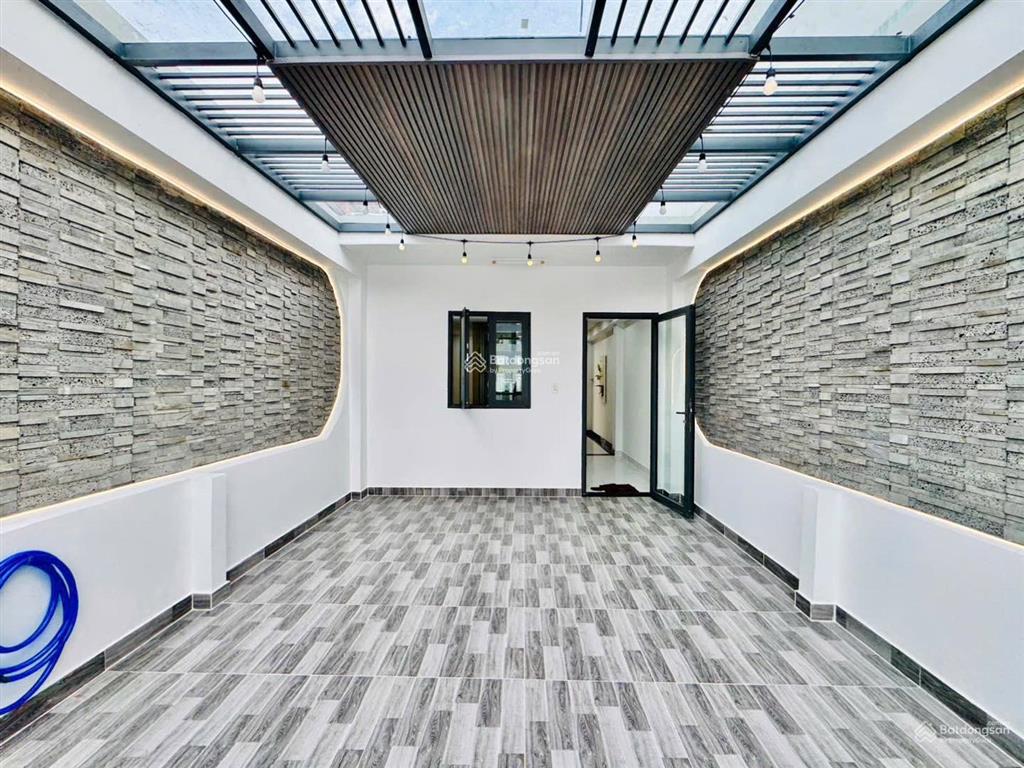 Siêu phẩm  chủ chuẩn bị định cư  cần bán gấp nhà thủ đức 72m2  hẻm xe hơi, giá 5 tỷ 8