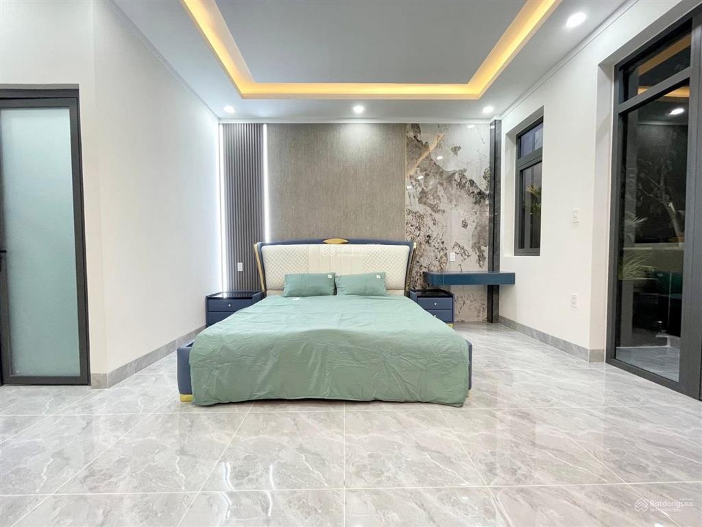 Cần bán gấp nhà thủ đức 47m2  hẻm xe hơi  giá tốt