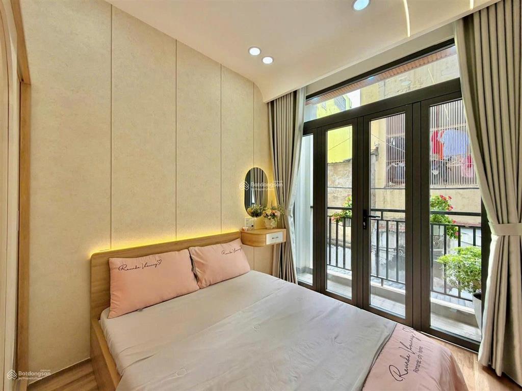 Cần bán siêu phẩm nhà lê văn việt  q9 60m2  hẻm xe hơi  gần các trường đh  nhiều tiện ích