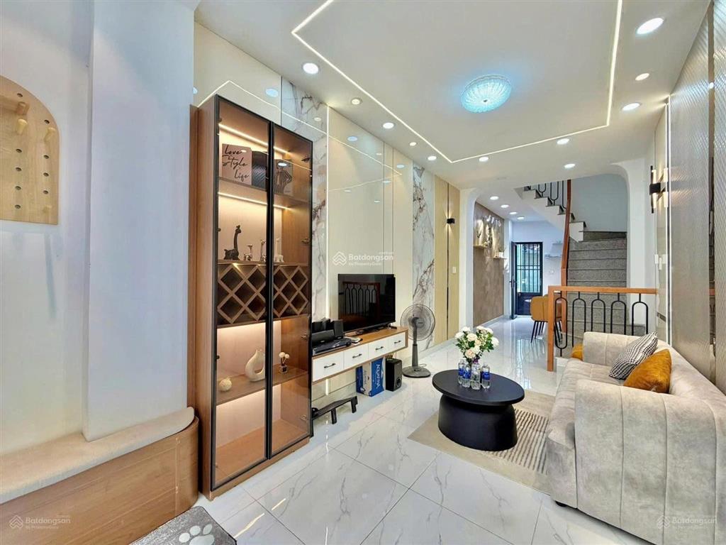 Cần bán siêu phẩm nhà lê văn việt  q9 60m2  hẻm xe hơi  gần các trường đh  nhiều tiện ích