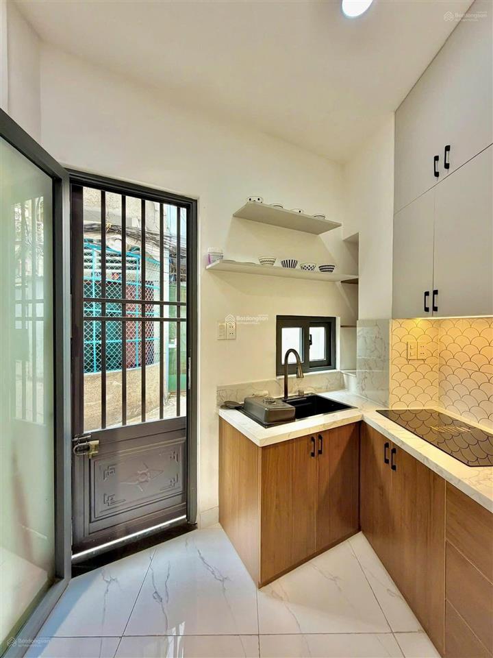 Cần bán siêu phẩm nhà lê văn việt  q9 60m2  hẻm xe hơi  gần các trường đh  nhiều tiện ích