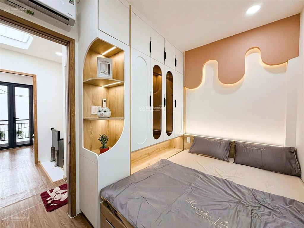 Chính chủ kẹt tiền cần bán nhà lê văn việt  q9 giá 3 tỷ 5  hẻm xe hơi  gần nhiều trường đại học