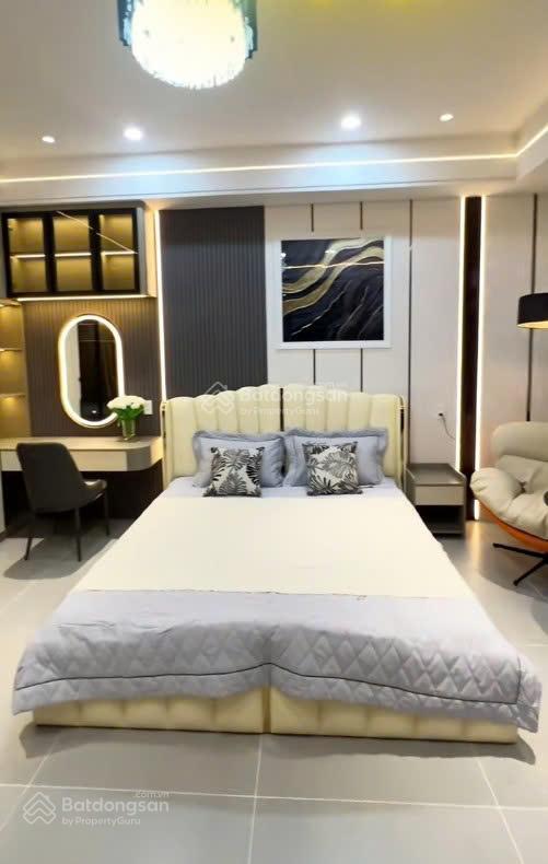 Chủ chuẩn bị định cư cần bán nhà nguyễn xiển, giá 4 tỷ 9, gần trường đh hutech