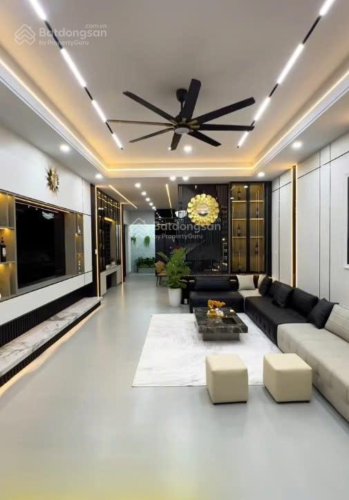Chủ chuẩn bị định cư cần bán nhà nguyễn xiển, giá 4 tỷ 9, gần trường đh hutech