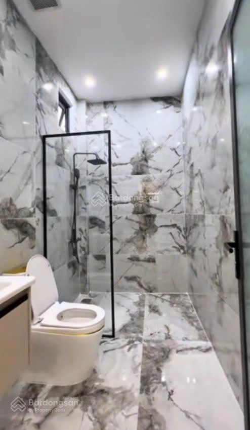 Chủ chuẩn bị định cư, cần bán siêu phẩm nhà lê văn chí, giá 5 tỷ 4, rộng rãi  full nội thất
